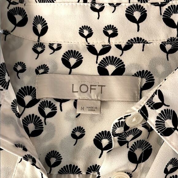 *NWOT* The Loft Women's Black and White Patterned Top | Size M - Picture 4 of 5